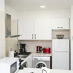 Lazuli & Pool 501 Apartment