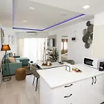 Apartment Lazuli & Pool 501 *