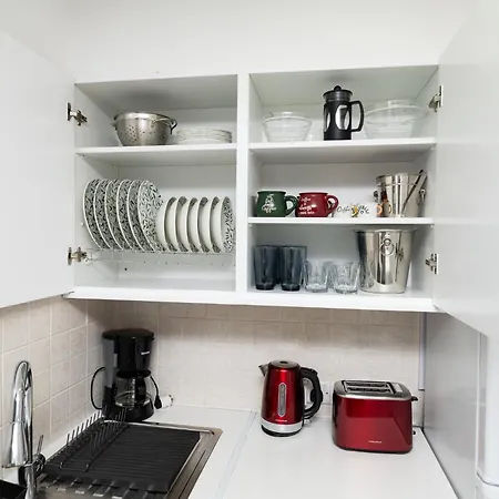 Lazuli & Pool 501 Апартаменты *