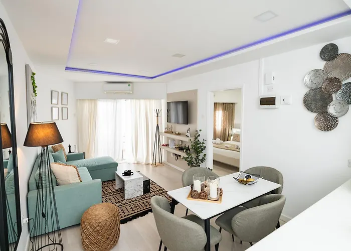 Lazuli & Pool 501 Διαμέρισμα