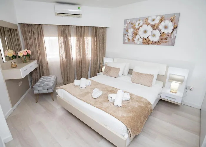 Lazuli & Pool 501 Διαμέρισμα Λάρνακα