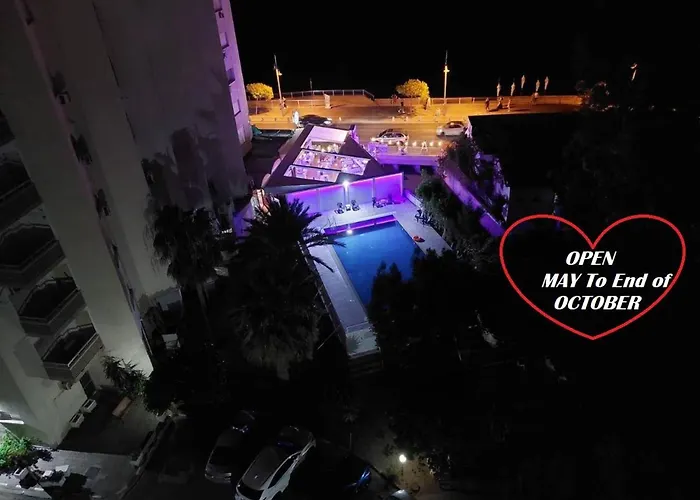 Lazuli & Pool 501 Λάρνακα