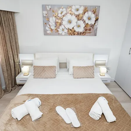 Apartment Lazuli & Pool 501 Larnaca