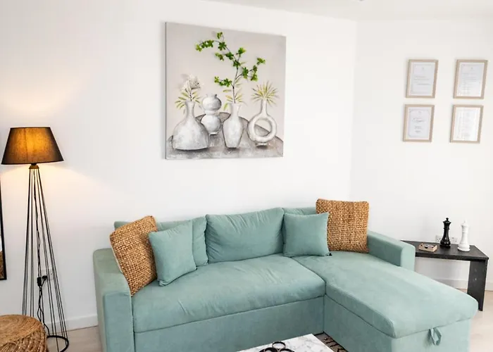 Lazuli Beach&pool 501 * Larnaca