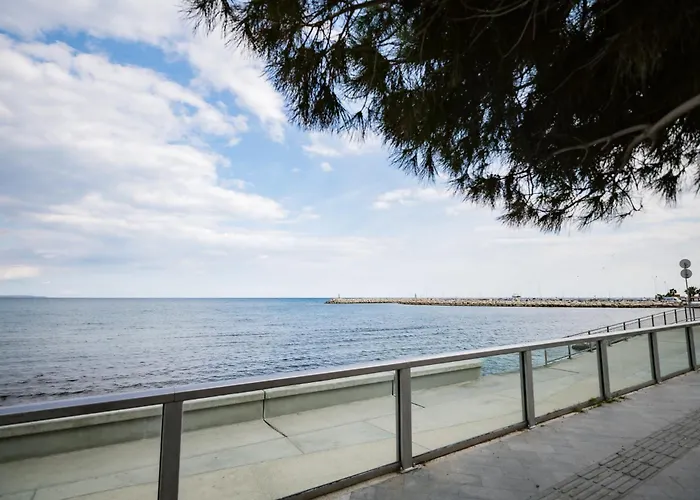 Lazuli Beach&pool 501 *